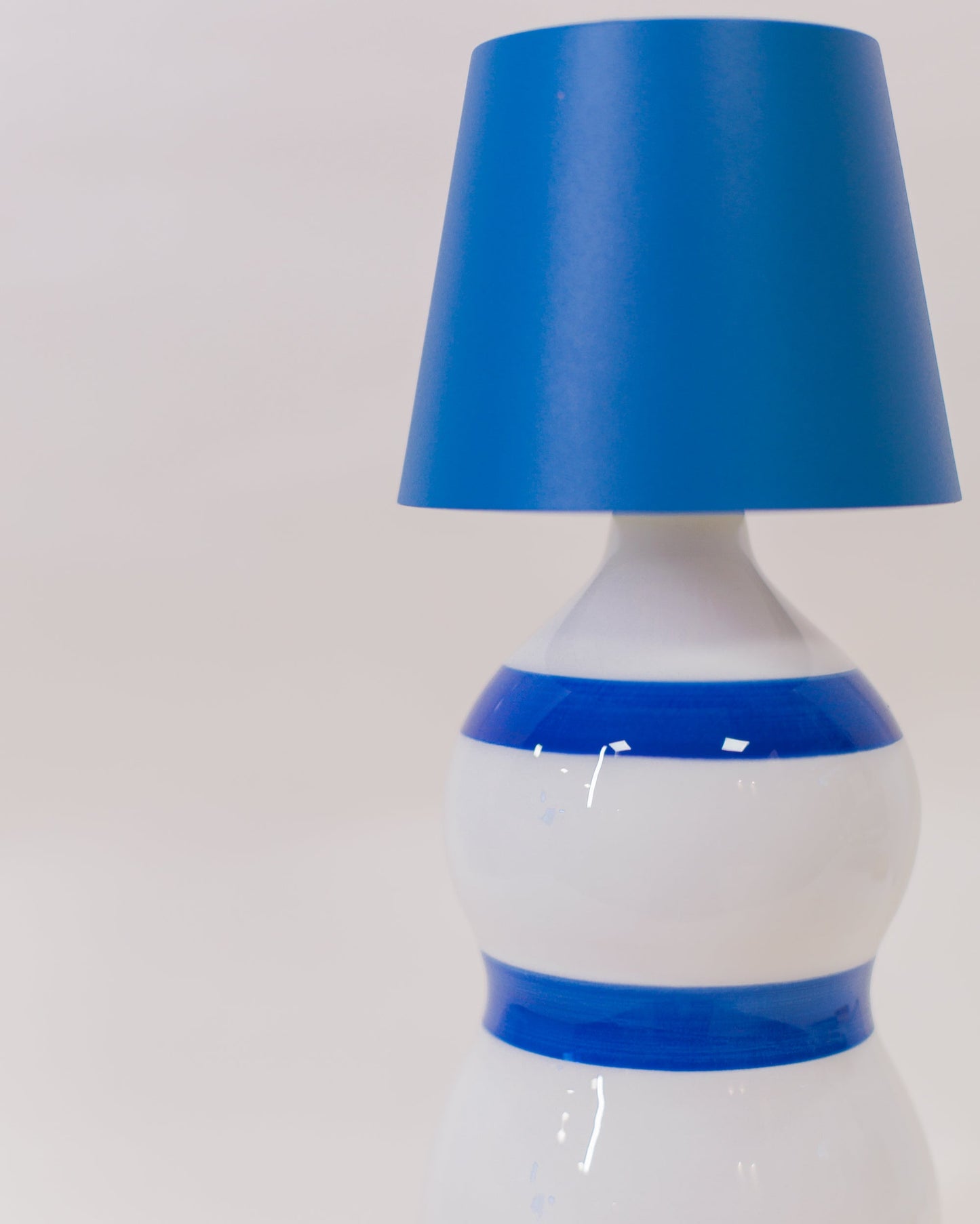 Luminária Poldina + Garrafa Lido Faixas Azul