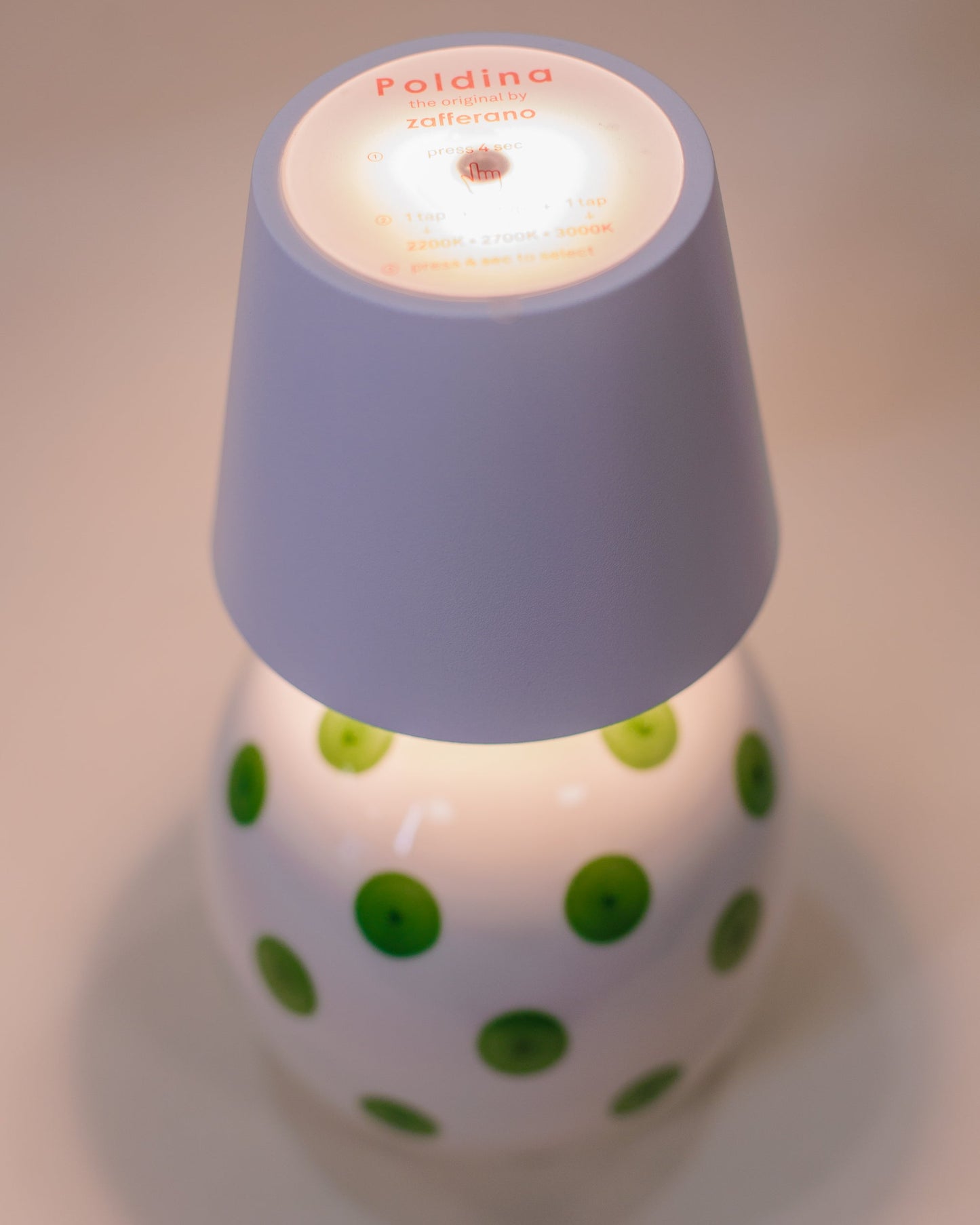 Luminária Poldina + Garrafa Lido Pontos Verde