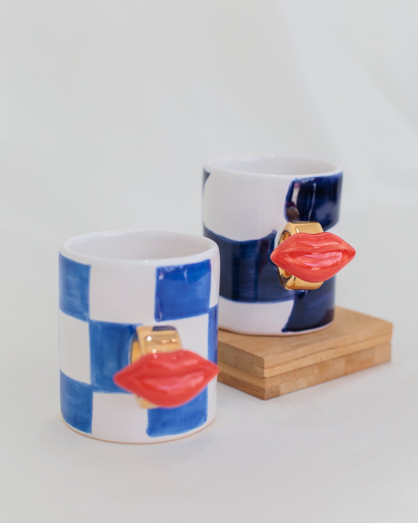 Caneca Smooch Gold em Cerâmica