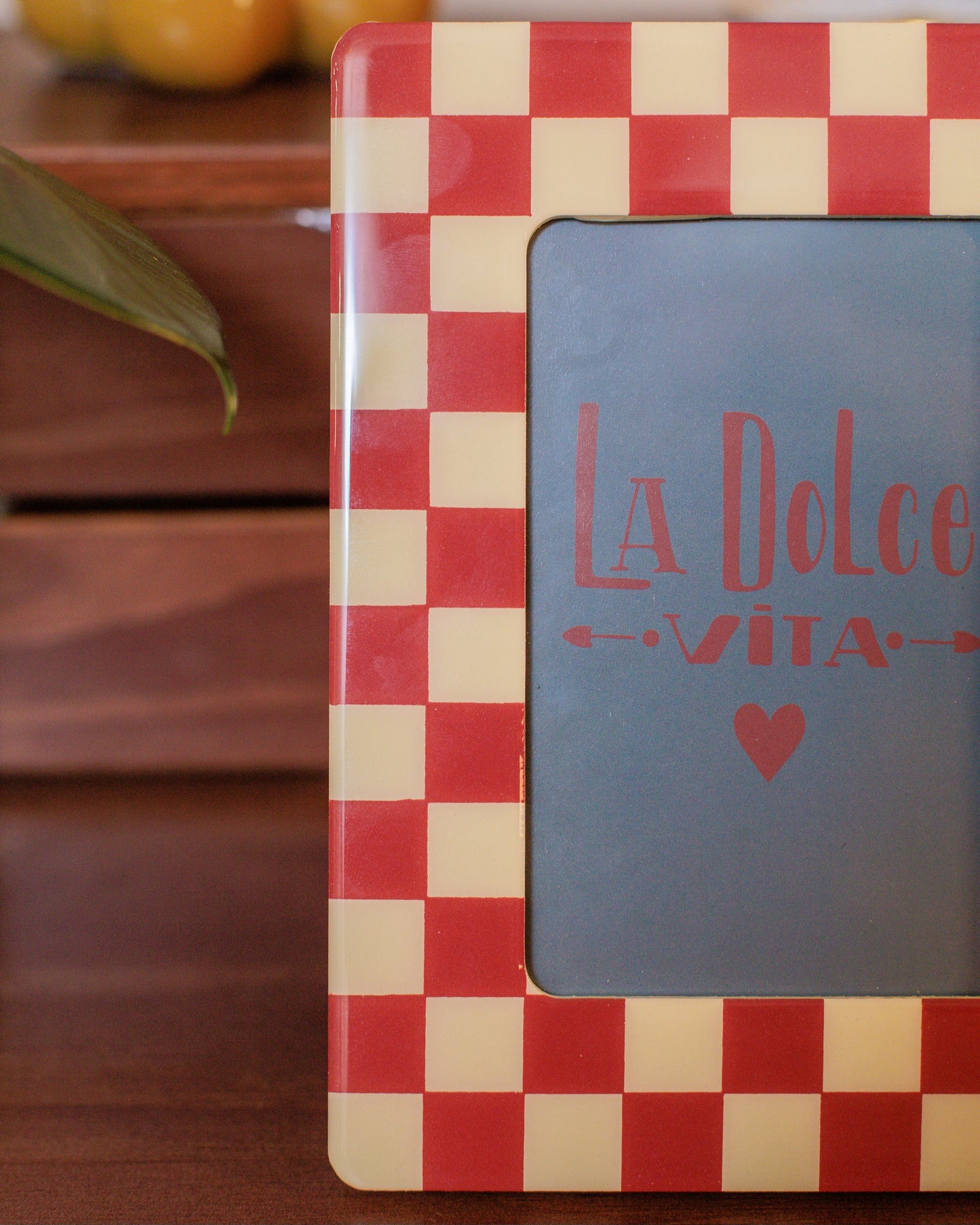 Porta retrato checker vermelho em MDF