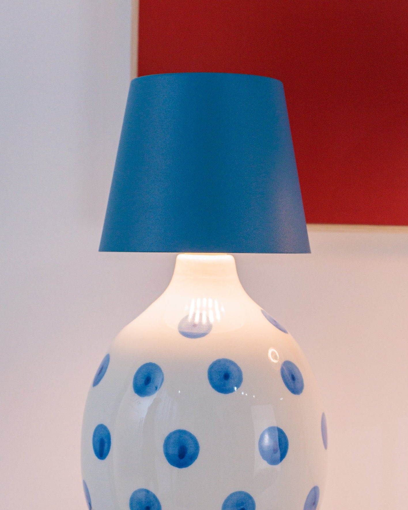 Luminária Poldina + Garrafa Lido Pontos Azul