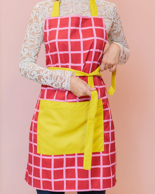 Avental vermelho quadriculado