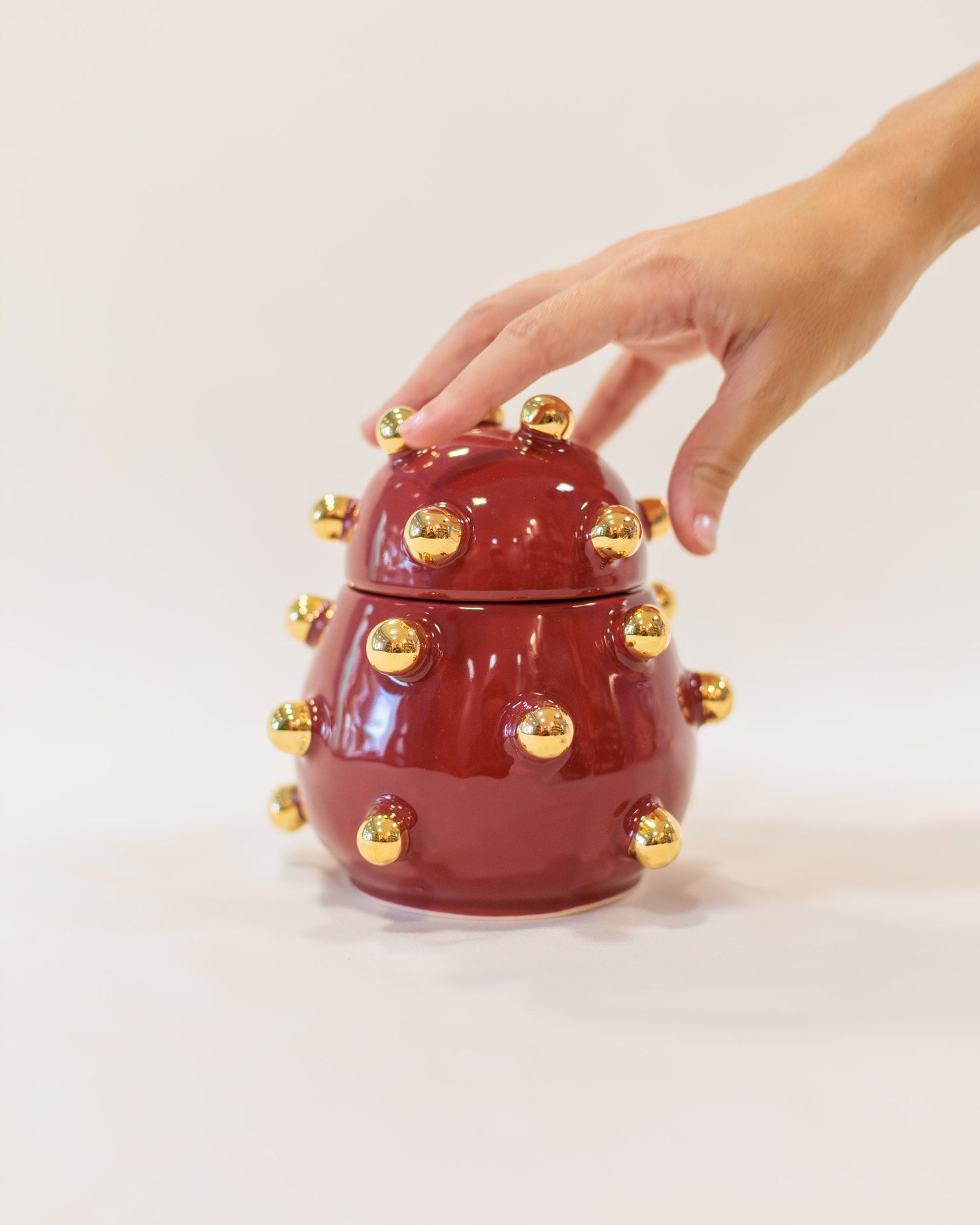 Caixa Olivia Gold Vinho em Cerâmica