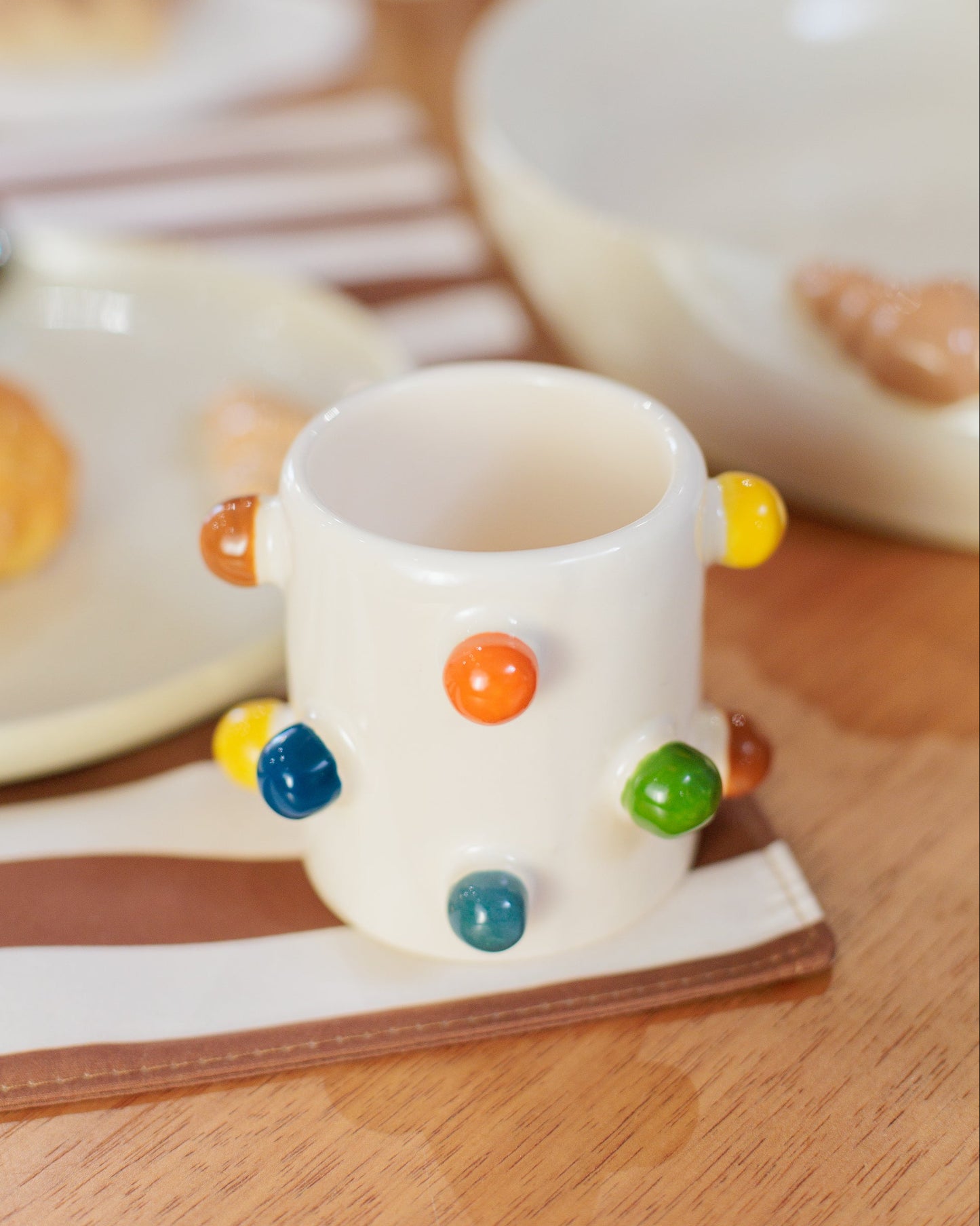 Caneca Circle em Cerâmica