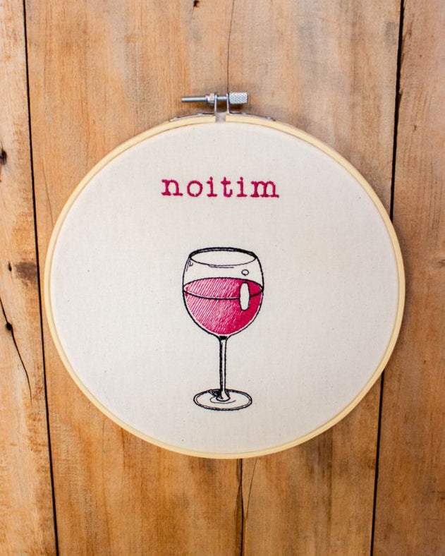 Bastidor bordado 'noitim'
