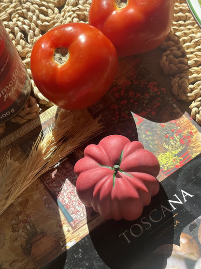Vela tomate decorativa